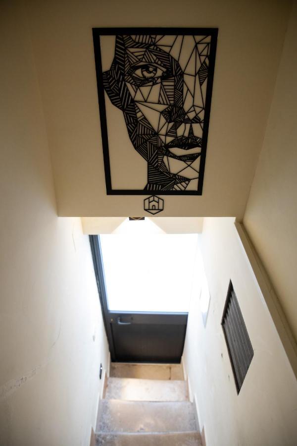 Geometric Art Home Bari Bagian luar foto
