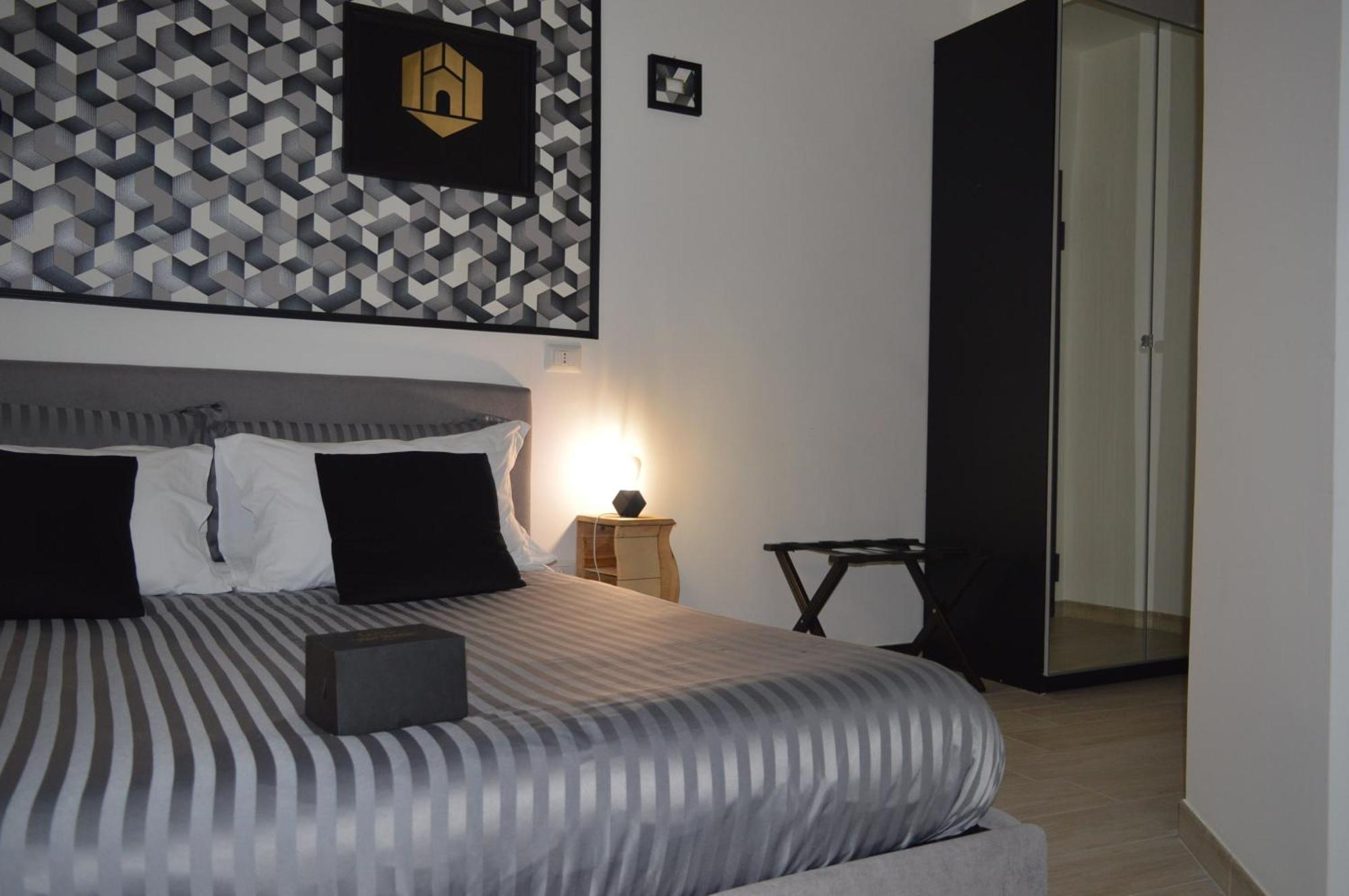 Geometric Art Home Bari Bagian luar foto