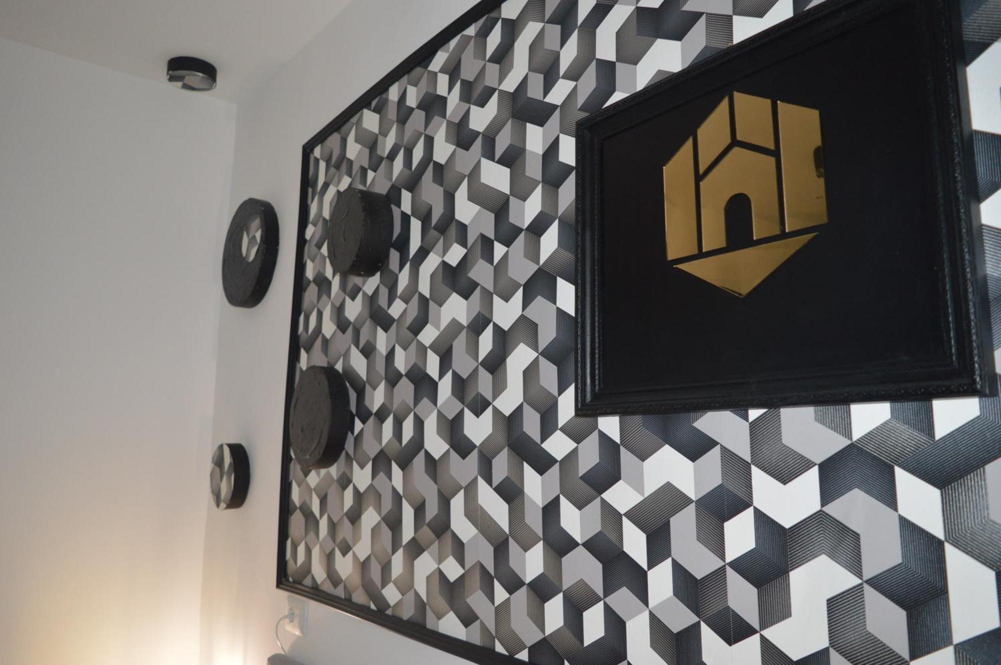 Geometric Art Home Bari Bagian luar foto